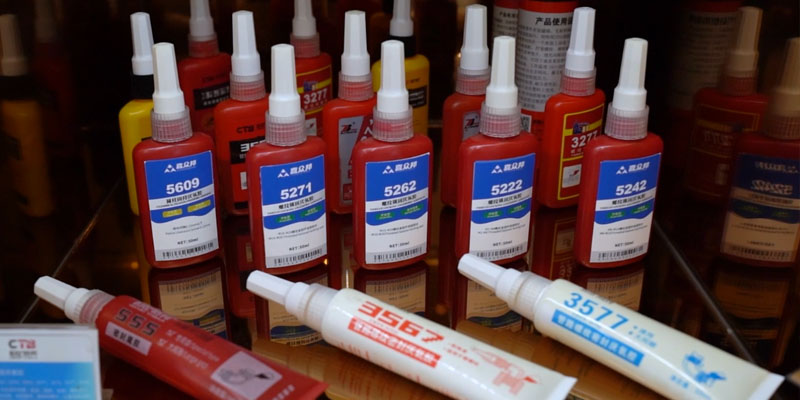 螺紋膠為啥有氧不干，擰進(jìn)螺孔卻快速固化？